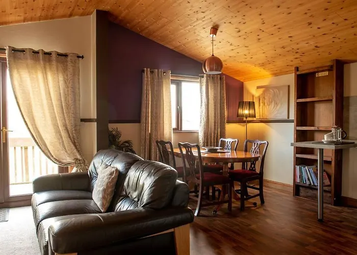 Harvest 13 Lodge - Yellowtop Country Park - Hot Tub - Yorkshire
